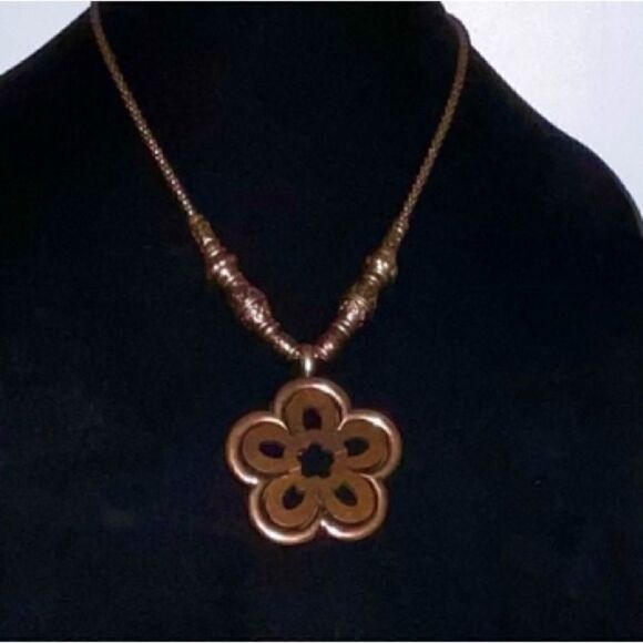 Beautiful Copper & Wood Flower Power Necklace Reversible - Picture 1 of 10